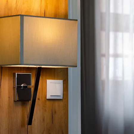 Гостевой дом Le Jardin 4*